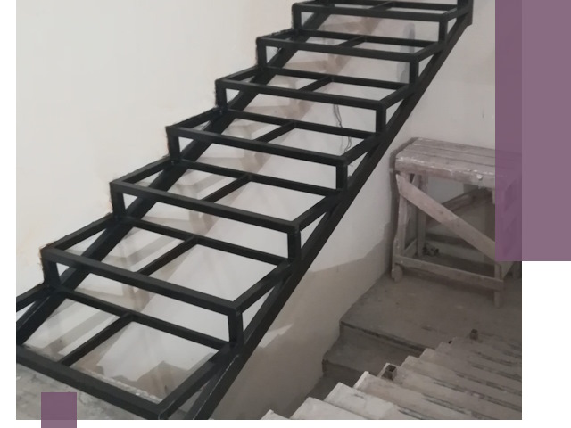 Демонтаж лестниц на металлокаркасе в Урае: быстрый вывоз и разбор