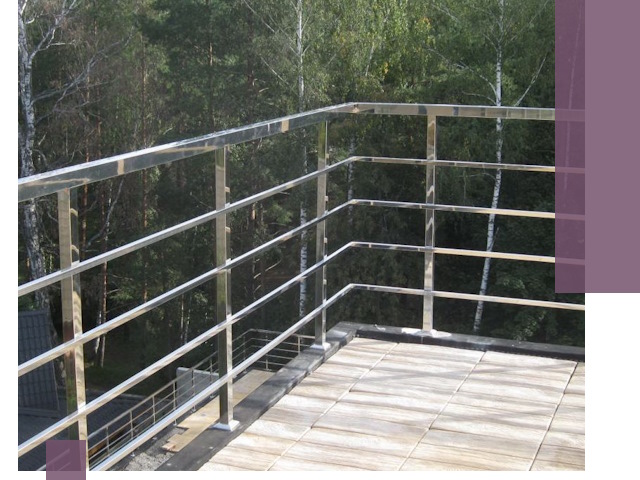 Парапеты из нержавеющей стали в Урае — изготовление и монтаж